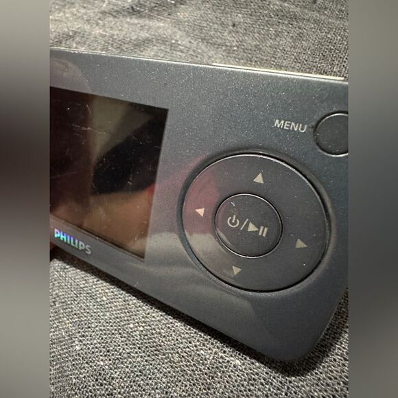 Philips GoGear 8GB MP3 Video Player – As Is - Picture 15 of 17